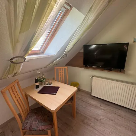 Bed & Breakfast Gaststaette Zum Torkrug Magdeburg