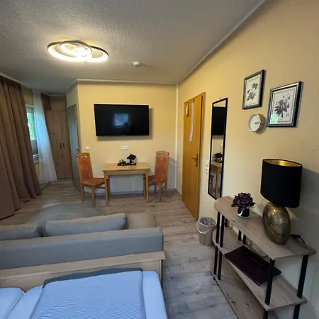 Gaststaette Zum Torkrug Bed & Breakfast *